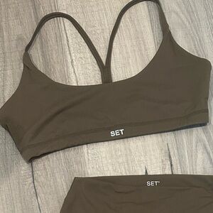 Set active top truffle limited color